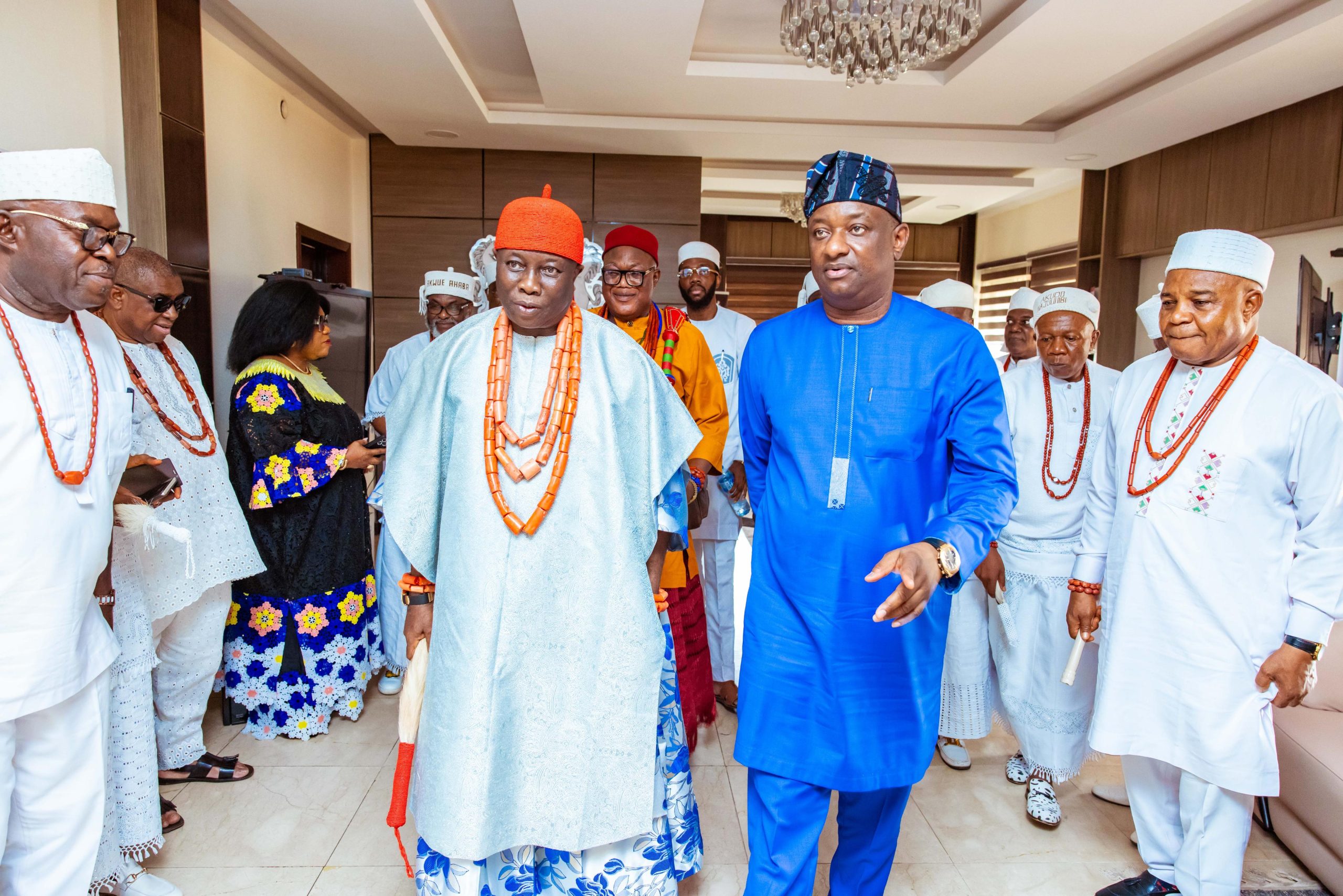 Aviation Minister Receives Asagba of Asaba, Promises To Transform Asaba Airport 