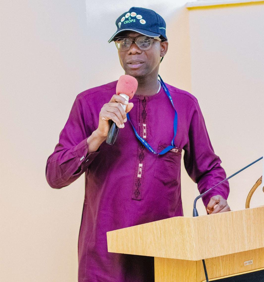 Expert urges professionals to blend skills with business